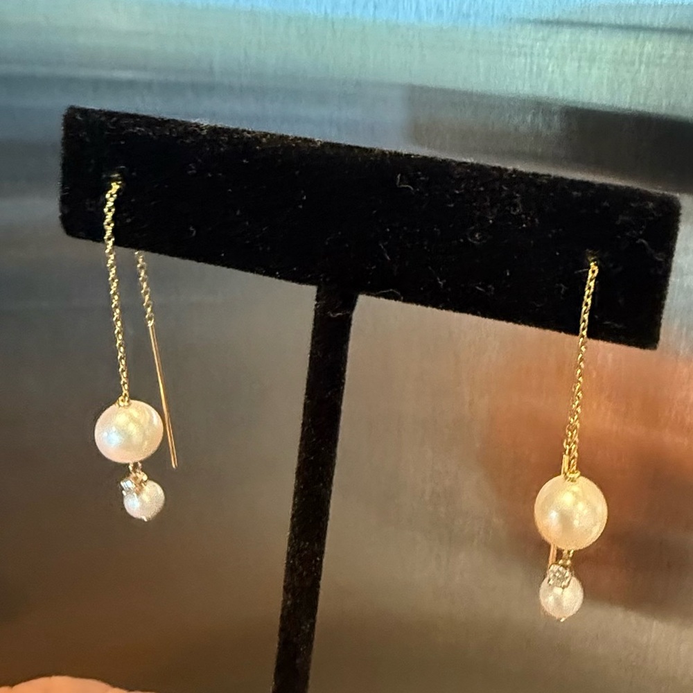 14k Yellow gold, pearl and diamond chip threader earrings